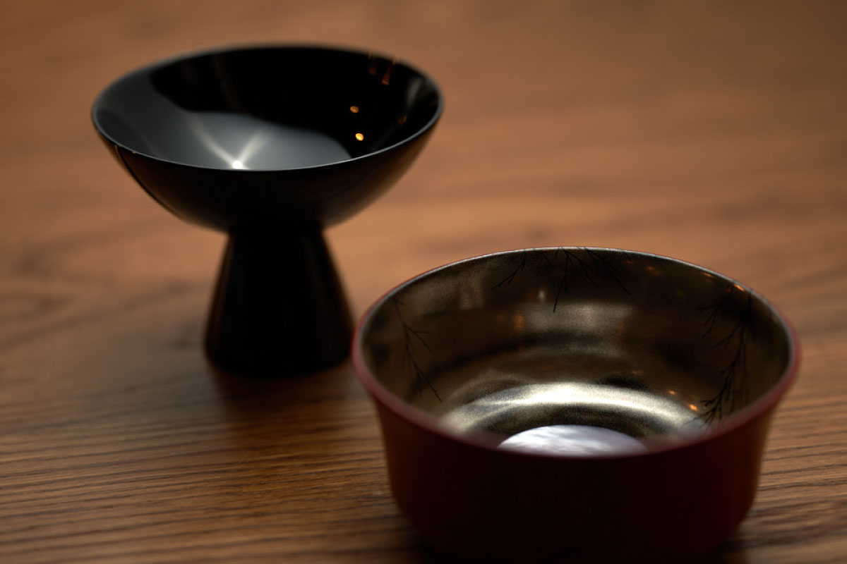 Even the same sake can taste different when the sake cup is changed.