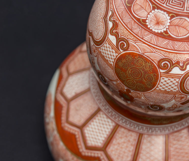 Kutani-yaki Porcelain | Visit Kaga
