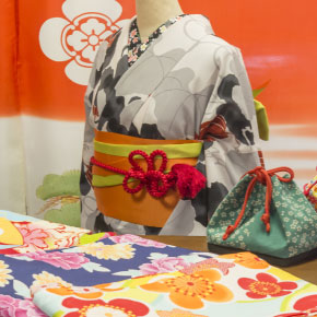 1_taniguchi_kimono.jpg